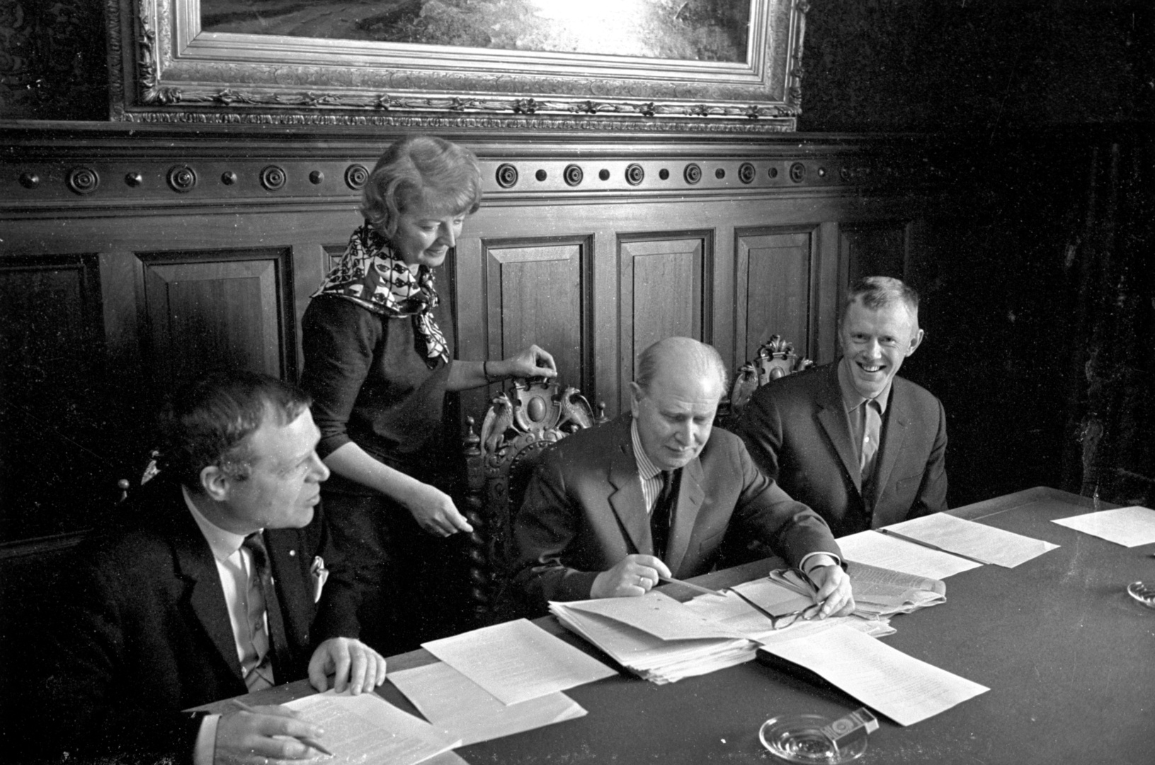 Kulturrådet 1965: Håkon Stenstadvold, Ingeborg Lyche, Leif J. Wilhelmsen og Torbjørn Rodahl, 26. mars 1965. Ingeborg Lyche var rådets første direktør, fra 1966-1977.