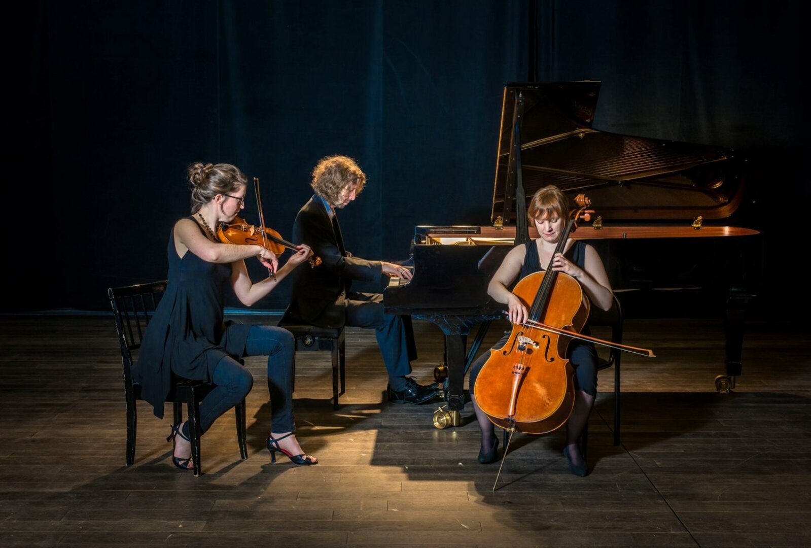Nøkkel til suksess: Distriktsmusikerne i Ensemble Blå framheves som en av de store nøklene til suksess for musikklivet. Her ser vi fra venstre Maria Eikefet, Sindre Myrbostad og Lisa Isabel Holstad.